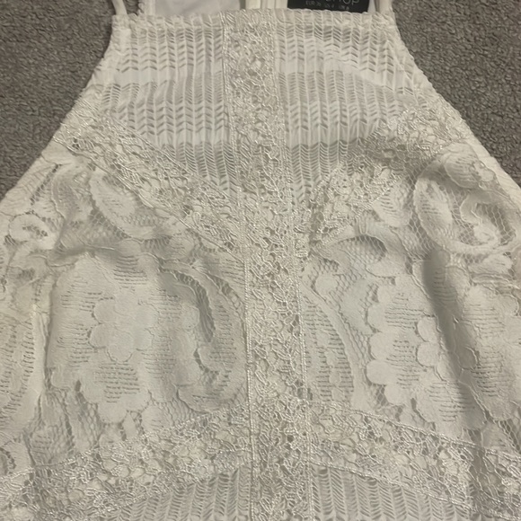 Topshop off-white lace fitted dress. Size: US 4 - Picture 4 of 7